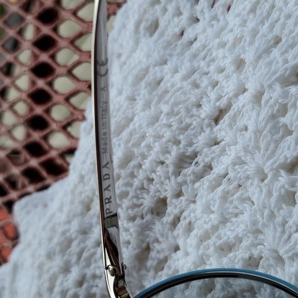 💥SOLD💥Prada Sunglasses🔥Huge Bundle Sale🔥 - Picture 9 of 13